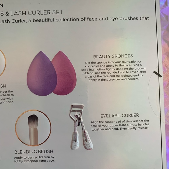 NWT- PARIS HILTON Blending Bouquet set - Picture 6 of 7